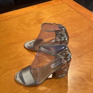 Women’s dress shoes